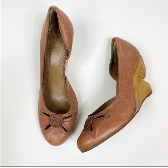 {Miss Albright} Nicoise Wood heels - Picture 1 of 11